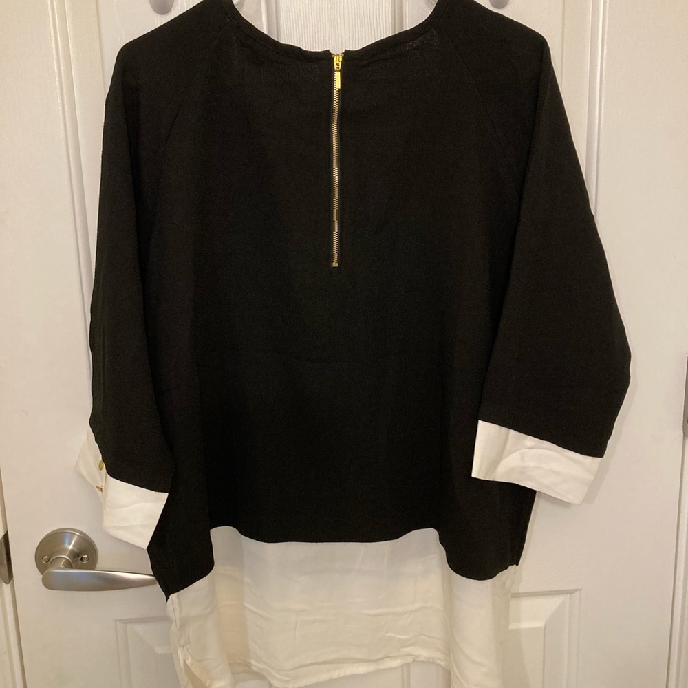 Blouse - Picture 2 of 2
